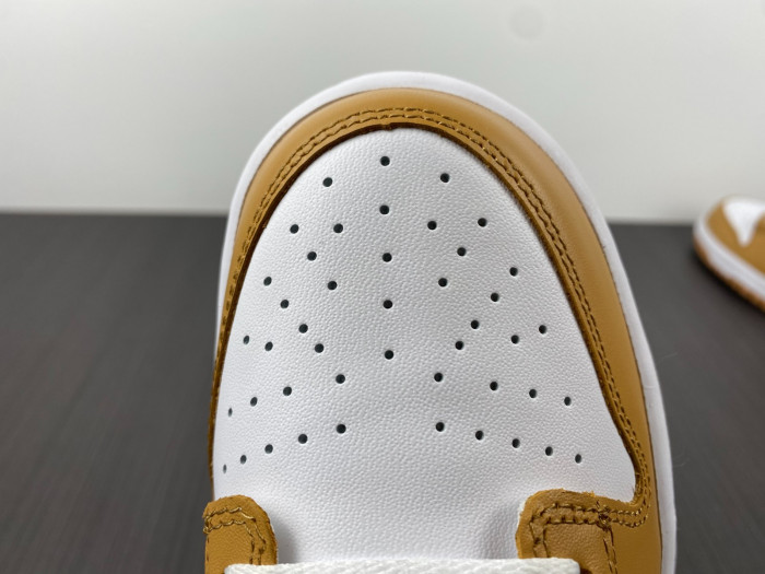 Nike Dunk Low WMNS “Harvest Moon” DD1503-114