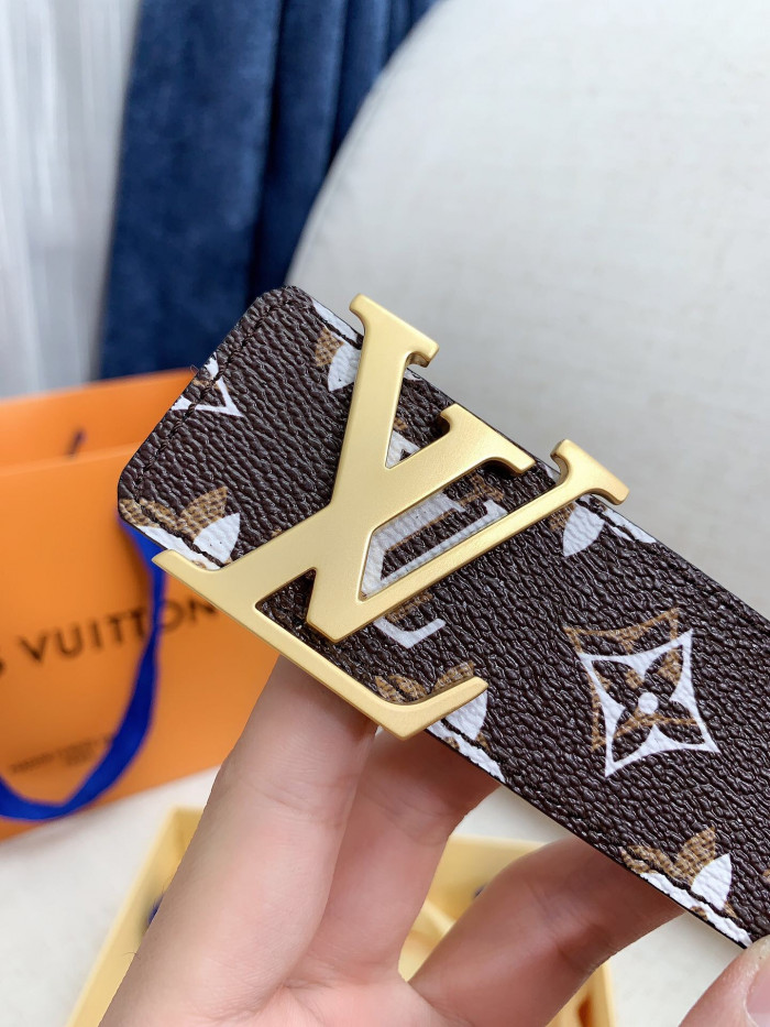 Loui Vuitto Belt-4CM