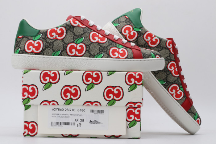 G*u*i low-top sneaker