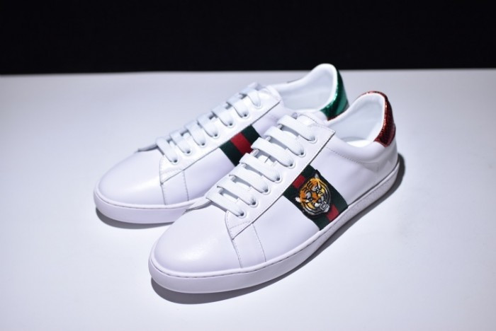 G*u*i ace embroidered low-top sneaker 457132 02jp0 9064