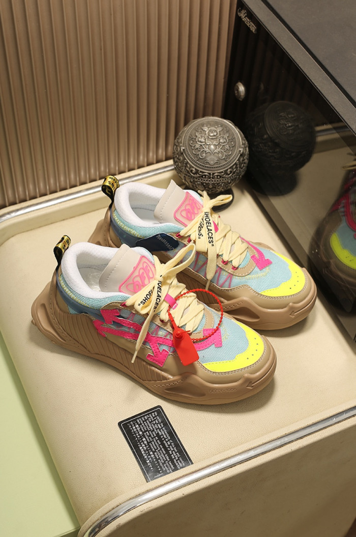 OFF-WHITE C/O ODSY-1000 SNEAKER