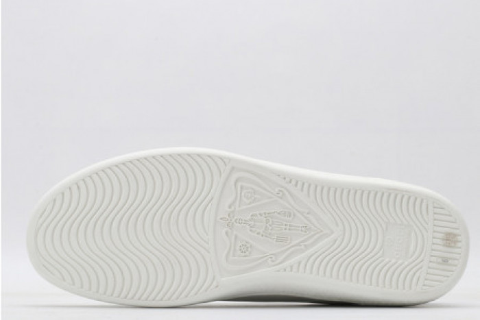 G*u*i ace embroidered low-top sneaker 603696 ay070 9096