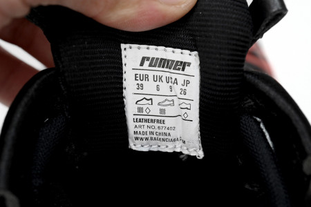 balcia runner black and red characters Ba*len*cia*ga