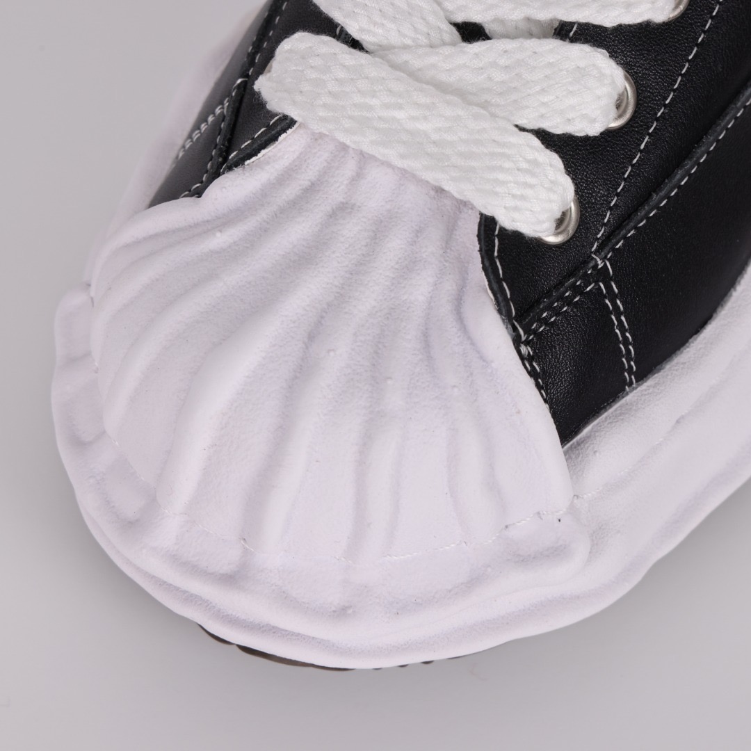 Ma*s*n mihara yasuhiro mmy sneaker